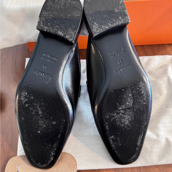 Hermes Black Leather Mules, IT 38 - Rare Equestrian Buckle - Picture 7 of 13